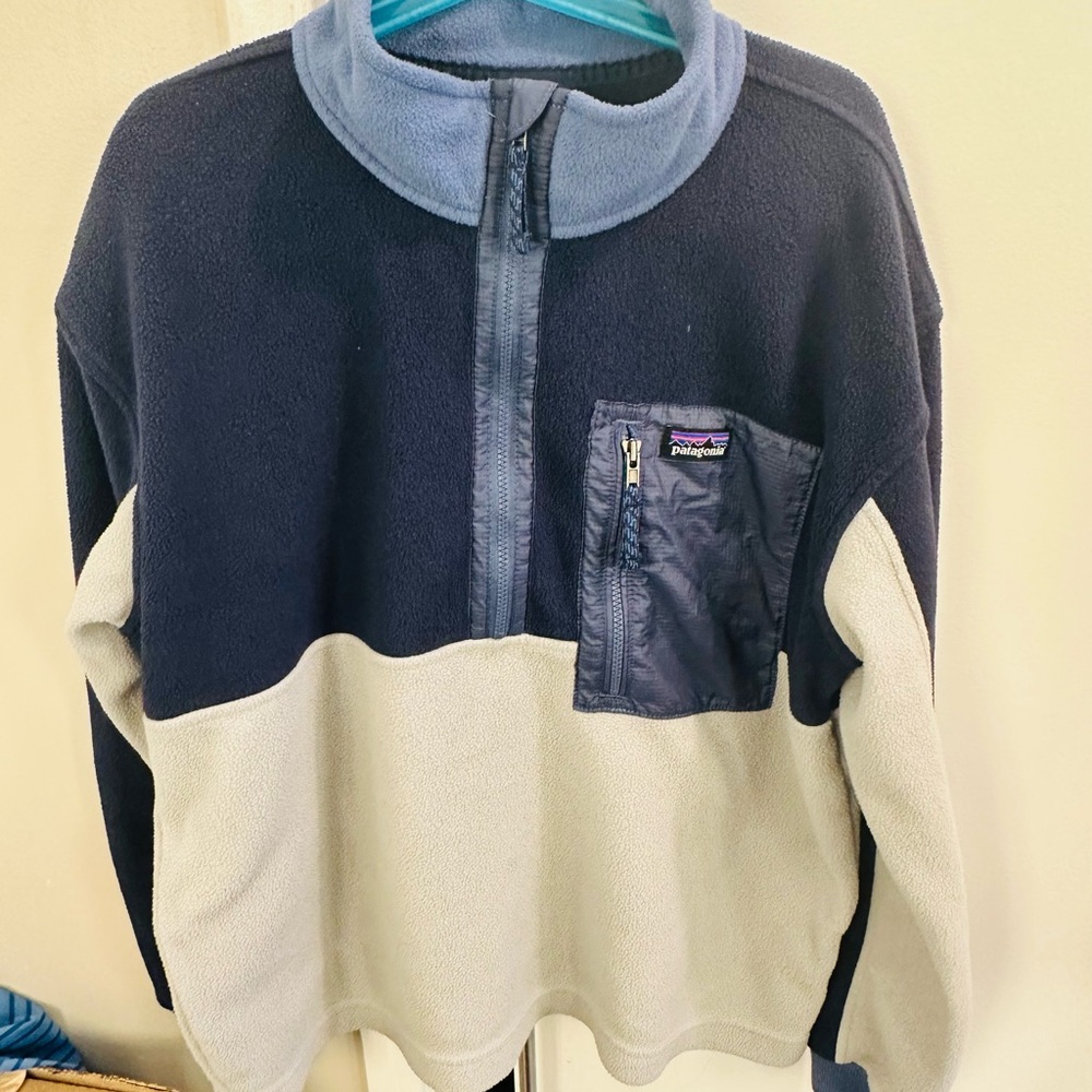 Patagonia boys's Navy and Gray Fleece Sweater